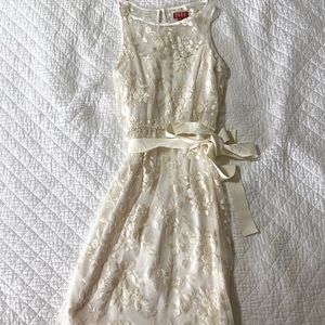 Cream lace dress with cream color underlay